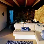 Villa Glaros