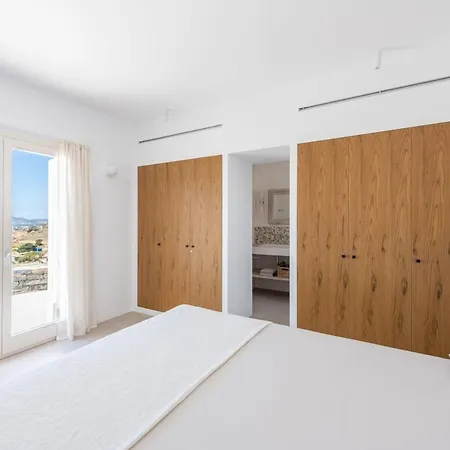 Villa Glaros *